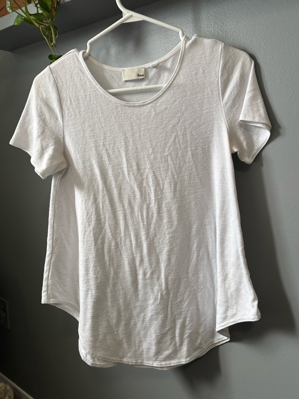Aritzia Wilfred White Short-Sleeve Top